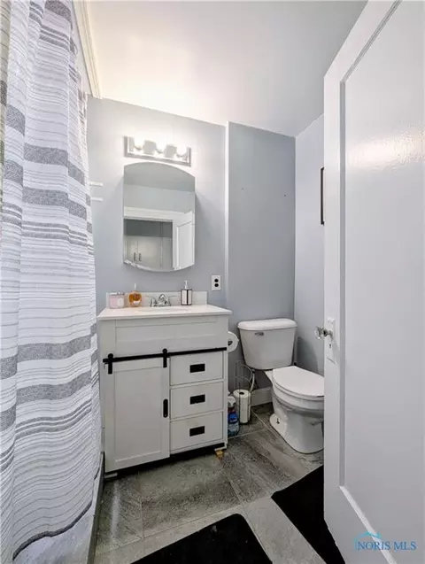 106 N Cherry St, Bryan, OH 43506 photo 9