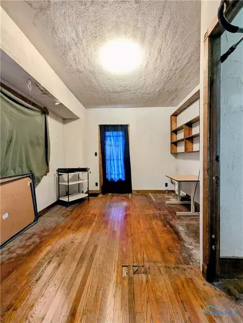 106 N Cherry St, Bryan, OH 43506 photo 8