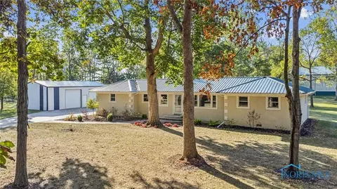 2775 Joseph Rd, Luckey, OH 43443
