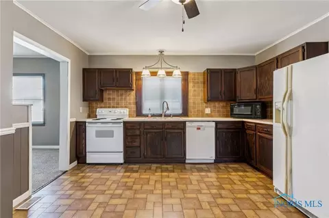 137 Monroe Ave, Findlay, OH 45840 photo 22