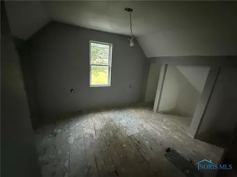 Bedroom - 16702 State Route 49, Edon, OH 43518 photo 2 of 2