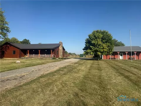 18142 Tontogany Rd, Bowling Green, OH 43402
