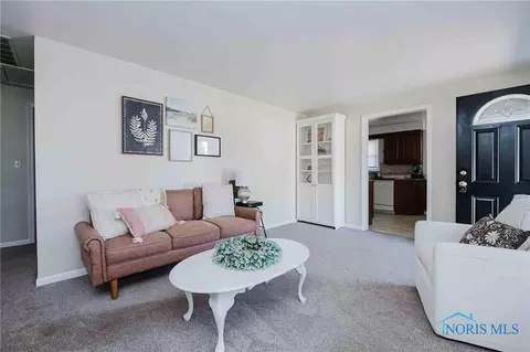 425 Rector Ave, Findlay, OH 45840 photo 5