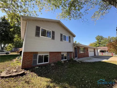 426 Cheswick Rd, Holland, OH 43528