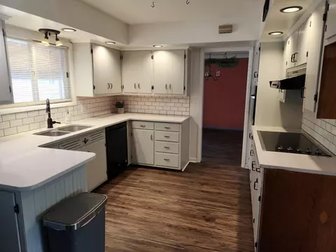 Kitchen - 826 Parkview Ave, Bryan, OH 43506 photo 1 of 6