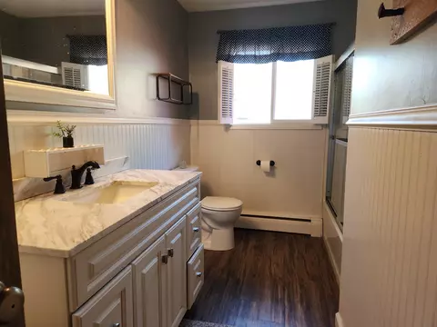 Bath - 826 Parkview Ave, Bryan, OH 43506 photo 2 of 2