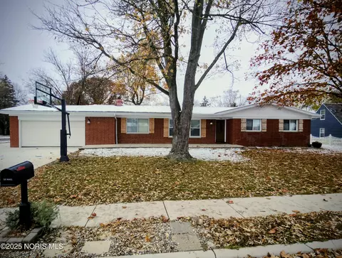 826 Parkview Ave, Bryan, OH 43506