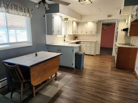 Kitchen - 826 Parkview Ave, Bryan, OH 43506 photo 2 of 6
