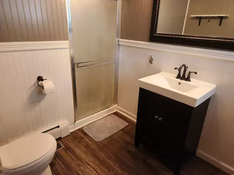Bath - 826 Parkview Ave, Bryan, OH 43506 photo 1 of 2