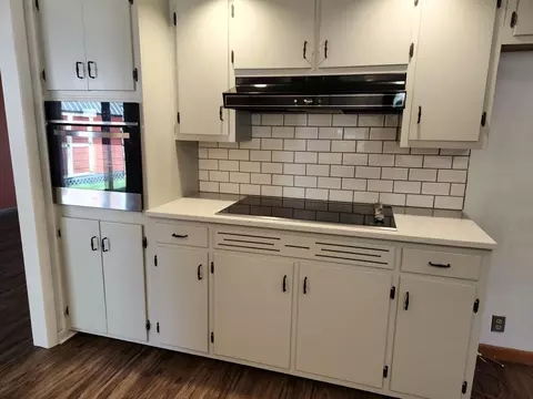 Kitchen - 826 Parkview Ave, Bryan, OH 43506 photo 5 of 6