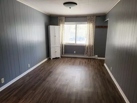 Living - 826 Parkview Ave, Bryan, OH 43506 photo 1 of 4