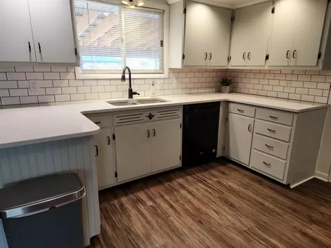 Kitchen - 826 Parkview Ave, Bryan, OH 43506 photo 6 of 6
