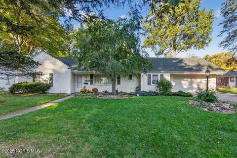 2823 Wicklow Rd, Toledo, OH 43606