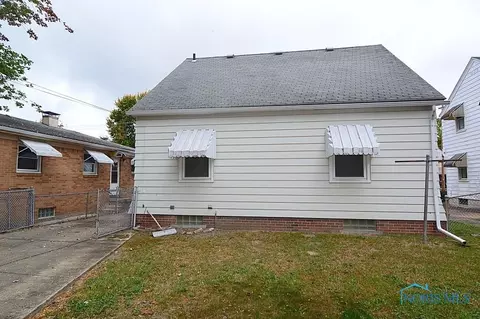 348 E Lake St, Toledo, OH 43608 photo 12