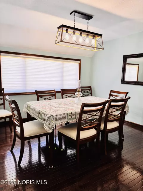 Dining - 324 Dublin Ln, Bryan, OH 43506 photo 3 of 5