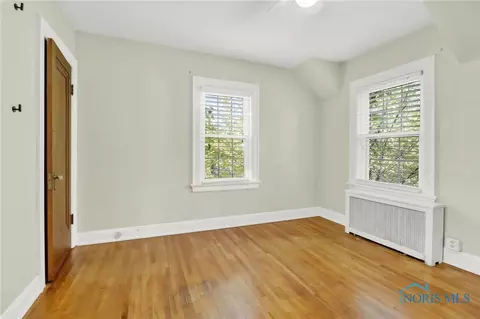 Bedroom - 2924 Goddard Rd, Toledo, OH 43606 photo 1 of 4