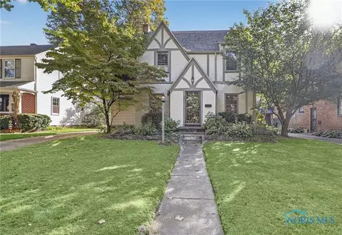 2924 Goddard Rd, Toledo, OH 43606