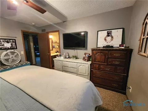 Bedroom - 75 Capri Dr, Napoleon, OH 43545 photo 5 of 5