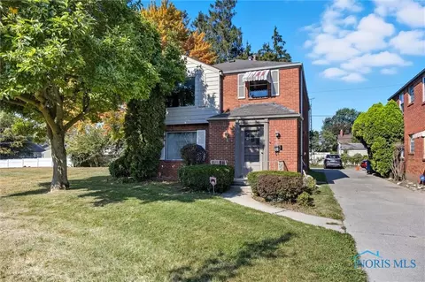 3127 Meadowbrook Ct, Toledo, OH 43606