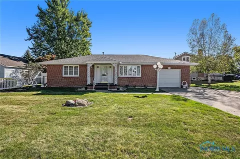 228 Ohio Ave, Tiffin, OH 44883