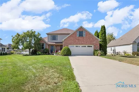 416 Castle Cv, Genoa, OH 43430