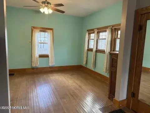Living - 300 S Williams St, Paulding, OH 45879 photo 4 of 5