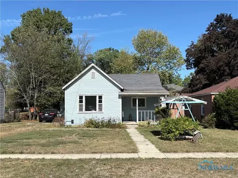 726 Clinton Ct, Findlay, OH 45840