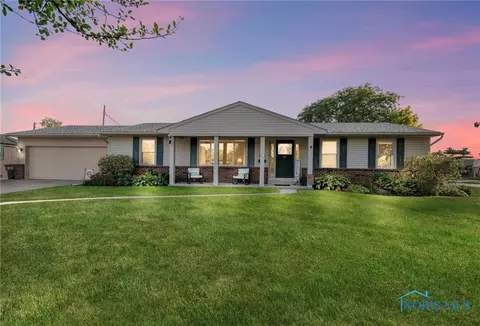 2214 Angel Ave, Toledo, OH 43611