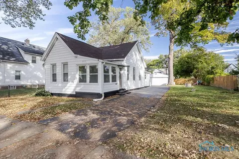 1264 Fernwood Ave, Toledo, OH 43607