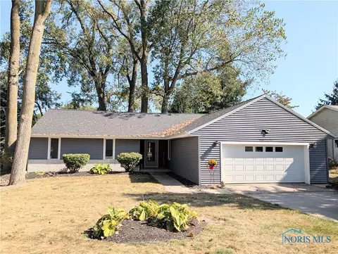 1338 N Park Ln, Wauseon, OH 43567