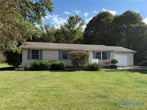 4075 E Christopher Dr, Port Clinton, OH 43452