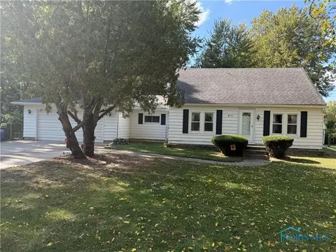 6111 Meteor Ave, Toledo, OH 43623