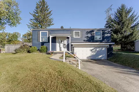 7120 Grenlock Dr, Sylvania, OH 43560