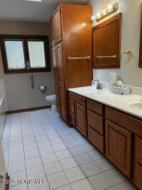 Bath - 10258 Co Rd D, Bryan, OH 43506 photo 1 of 5