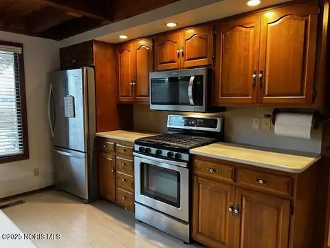 Kitchen - 10258 Co Rd D, Bryan, OH 43506 photo 1 of 3