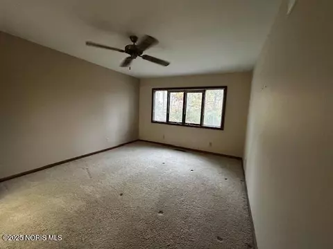 Bedroom - 10258 Co Rd D, Bryan, OH 43506 photo 3 of 3