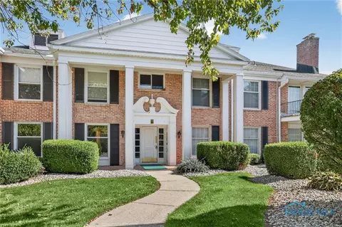 4243 W Bancroft St #104E, Ottawa Hills, OH 43615