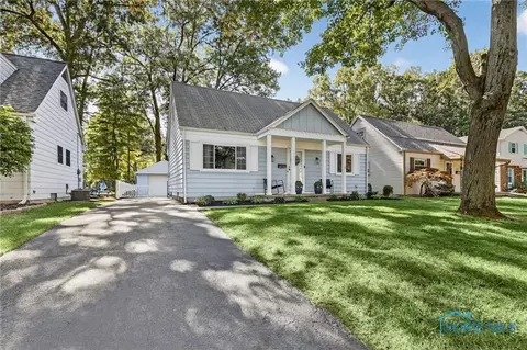 3751 Philmar Dr, Toledo, OH 43623