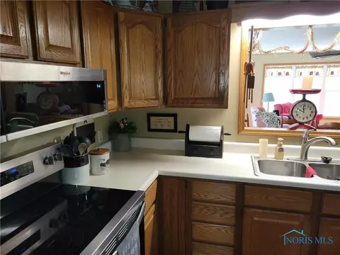 Kitchen - 752 County Road 60, Ada, OH 45810 photo 1 of 4