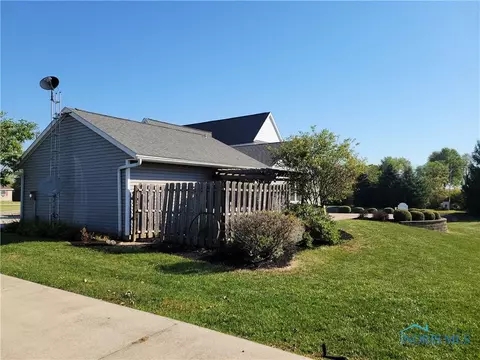 Exterior - 752 County Road 60, Ada, OH 45810 photo 3 of 9