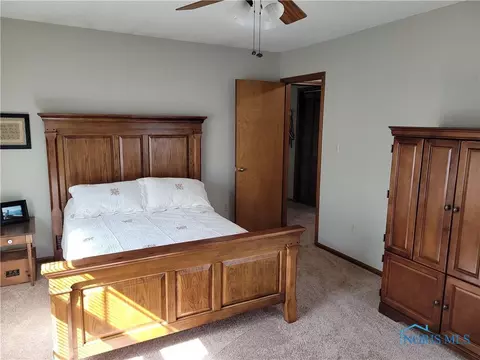 Bedroom - 752 County Road 60, Ada, OH 45810 photo 3 of 8