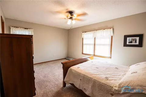 Bedroom - 752 County Road 60, Ada, OH 45810 photo 7 of 8