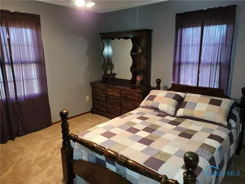 Bedroom - 752 County Road 60, Ada, OH 45810 photo 4 of 8