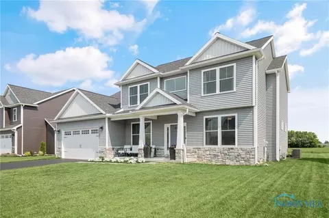 1035 Stoneleigh Rd, Perrysburg, OH 43551