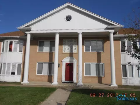 2130 Richards Rd #2130-4, Ottawa Hills, OH 43606