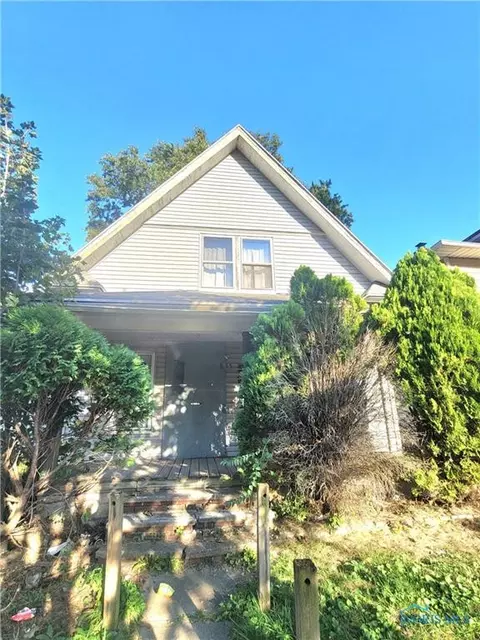 835 Willow Ave, Toledo, OH 43605