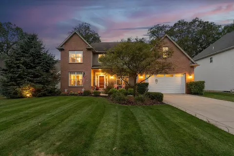 2449 White Aspen Rd, Sylvania, OH 43560