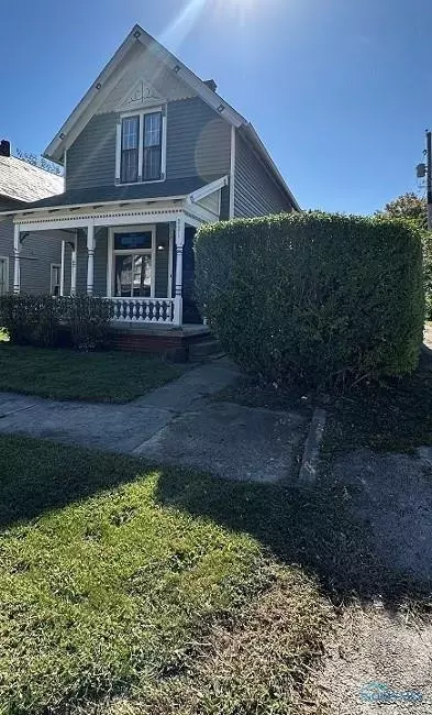 321 Mcdougal St, Fostoria, OH 44830