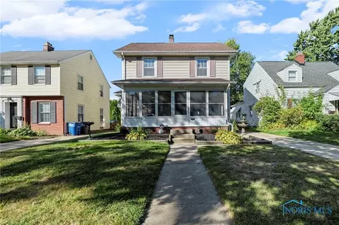 3823 Woodmont Rd, Toledo, OH 43613