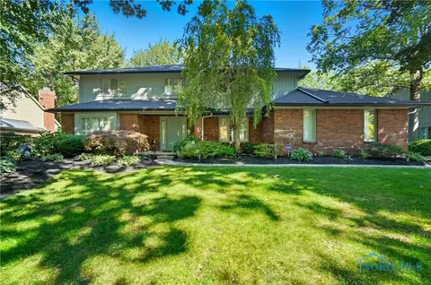 5036 Valencia Dr, Toledo, OH 43623
